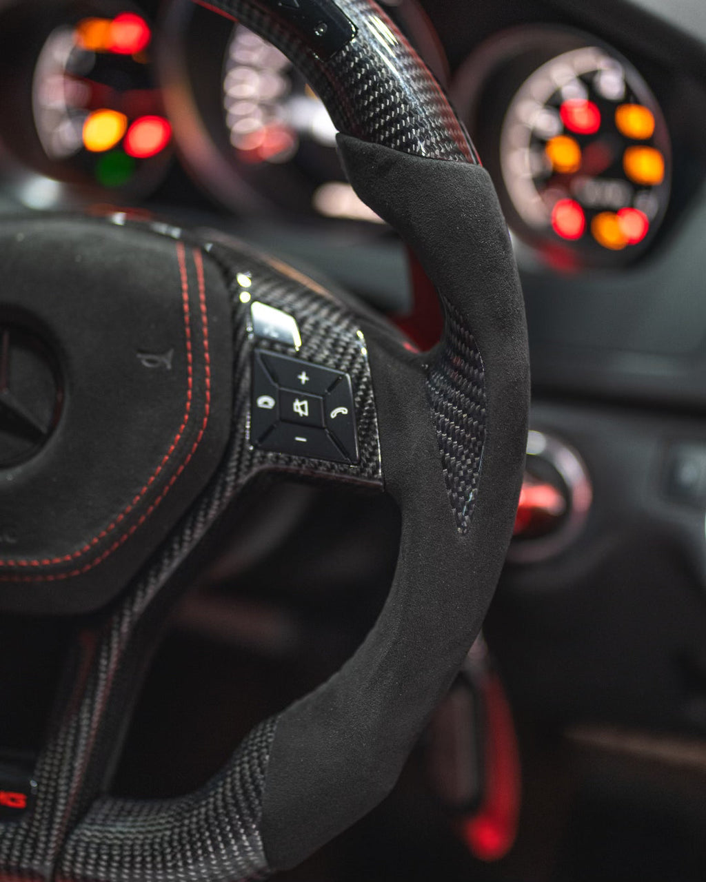 Mercedes W204 C,E Class Carbon Fibre LED Steering Wheel — Rivtec Auto Retrofits